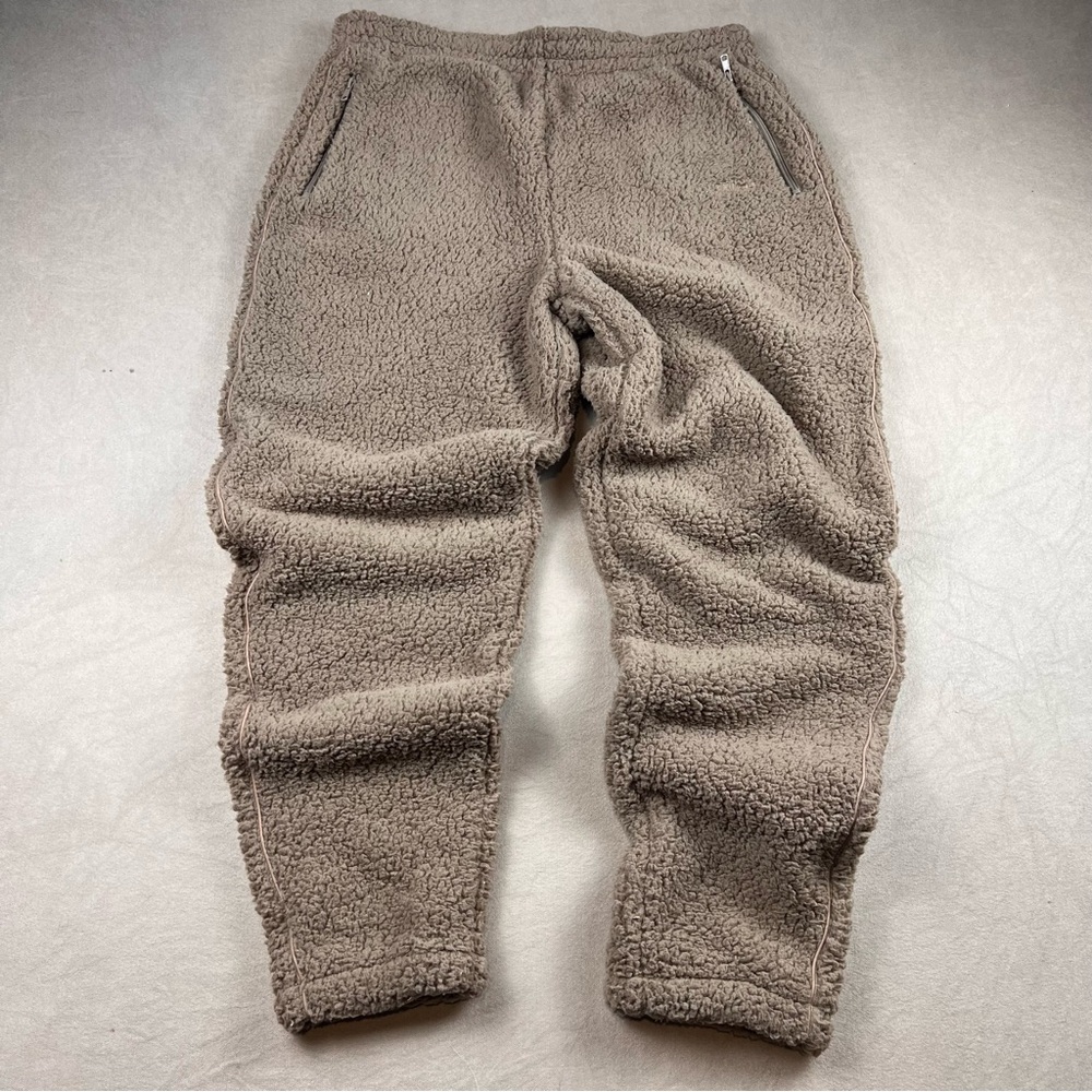 SKIMS Cozy Fleece Joggers in Tan - Picture 4 of 6